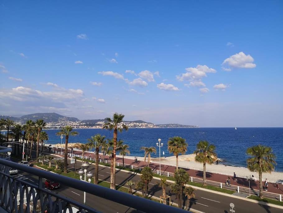 Beach Front, Superbe Appartement Pour 4 Personnes Nisa Exterior foto