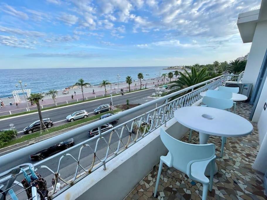 Beach Front, Superbe Appartement Pour 4 Personnes Nisa Exterior foto