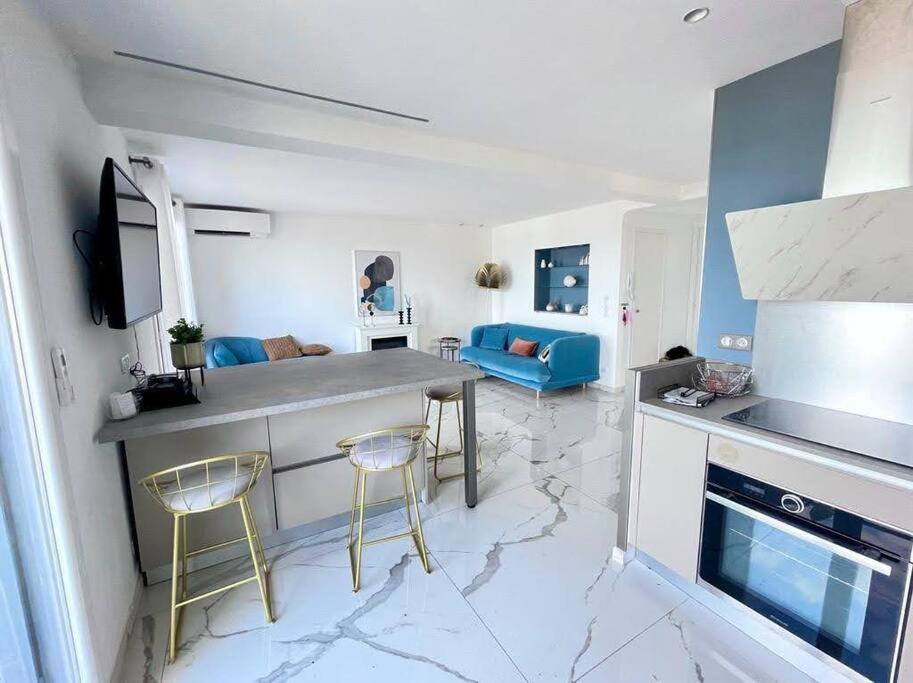 Beach Front, Superbe Appartement Pour 4 Personnes Nisa Exterior foto