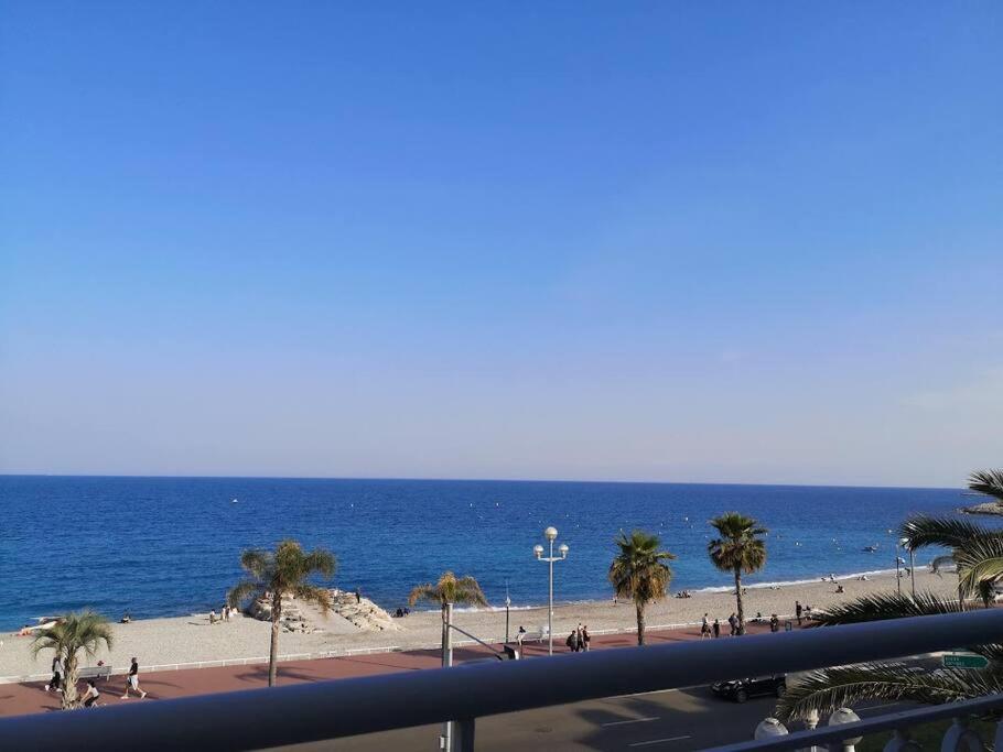 Beach Front, Superbe Appartement Pour 4 Personnes Nisa Exterior foto
