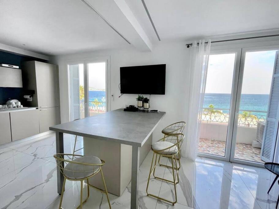 Beach Front, Superbe Appartement Pour 4 Personnes Nisa Exterior foto
