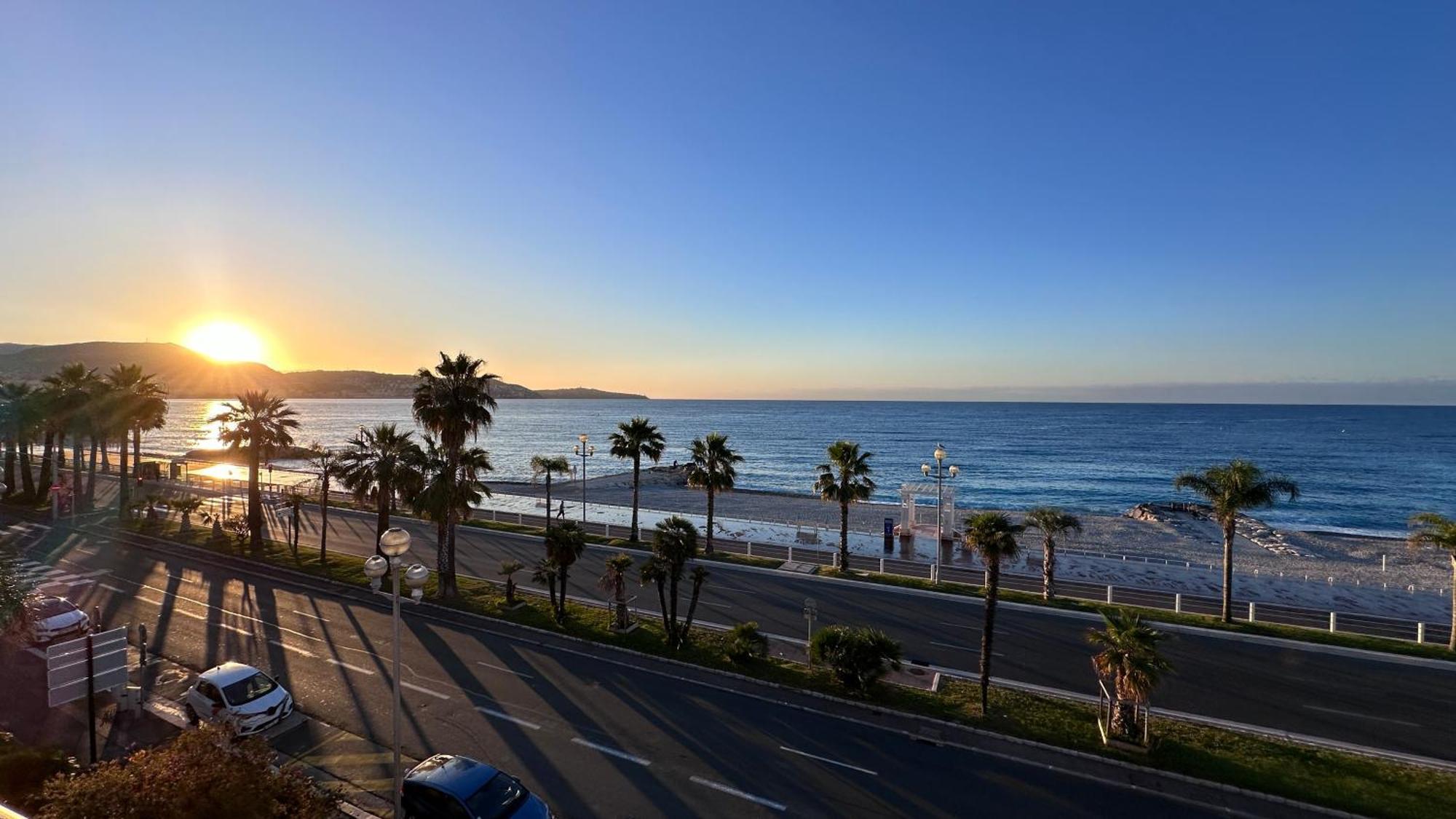 Beach Front, Superbe Appartement Pour 4 Personnes Nisa Exterior foto